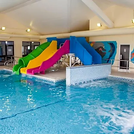 Hotel Crows Nest Scarborough