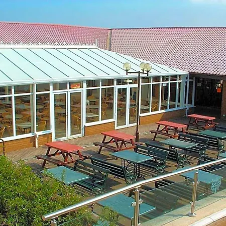 Hotel Crows Nest 4*